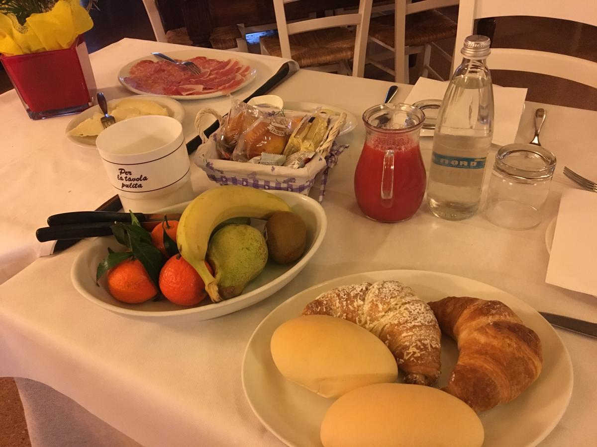 Locanda Ferrari Goro Exteriér fotografie