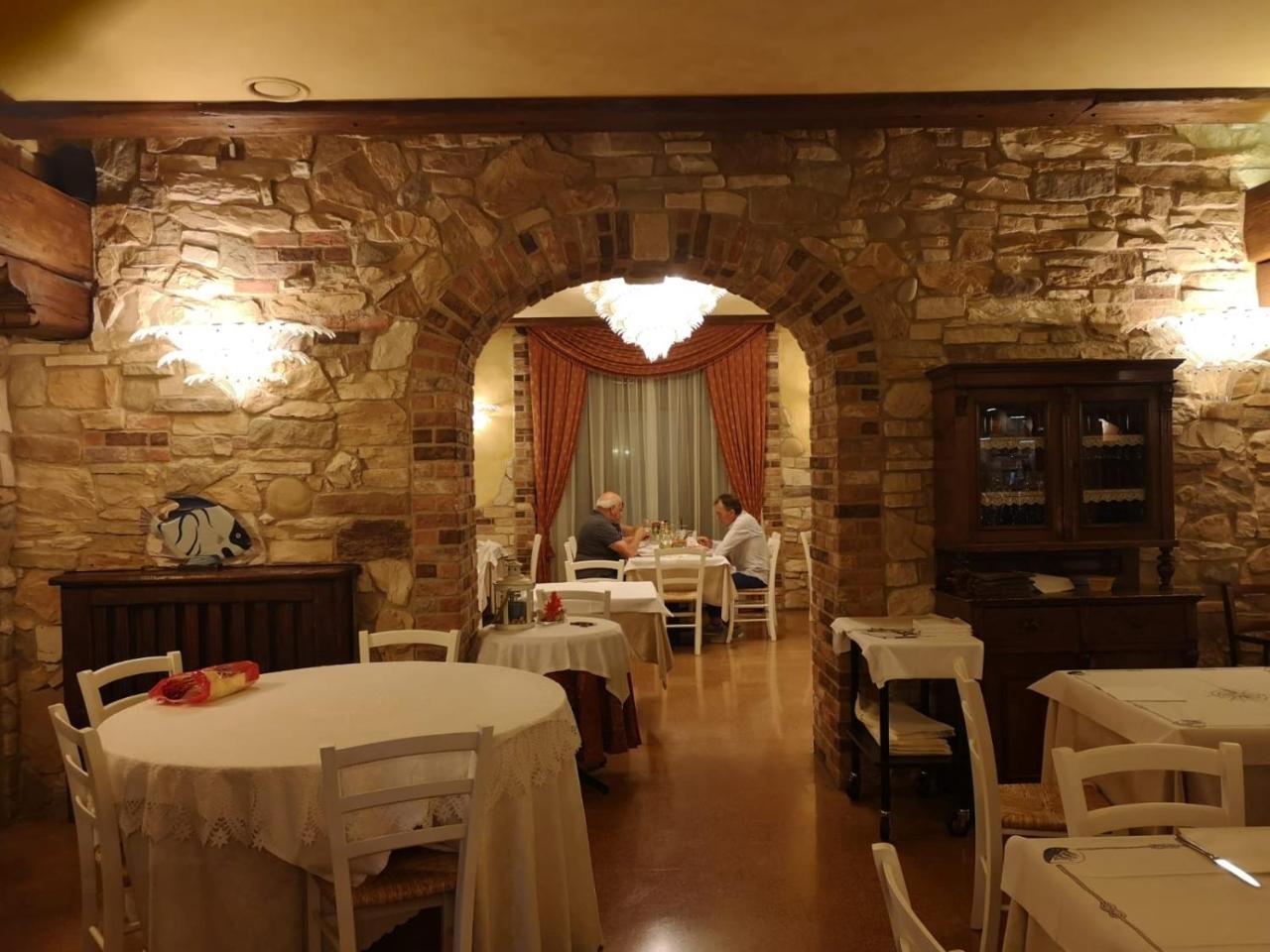 Locanda Ferrari Goro Exteriér fotografie